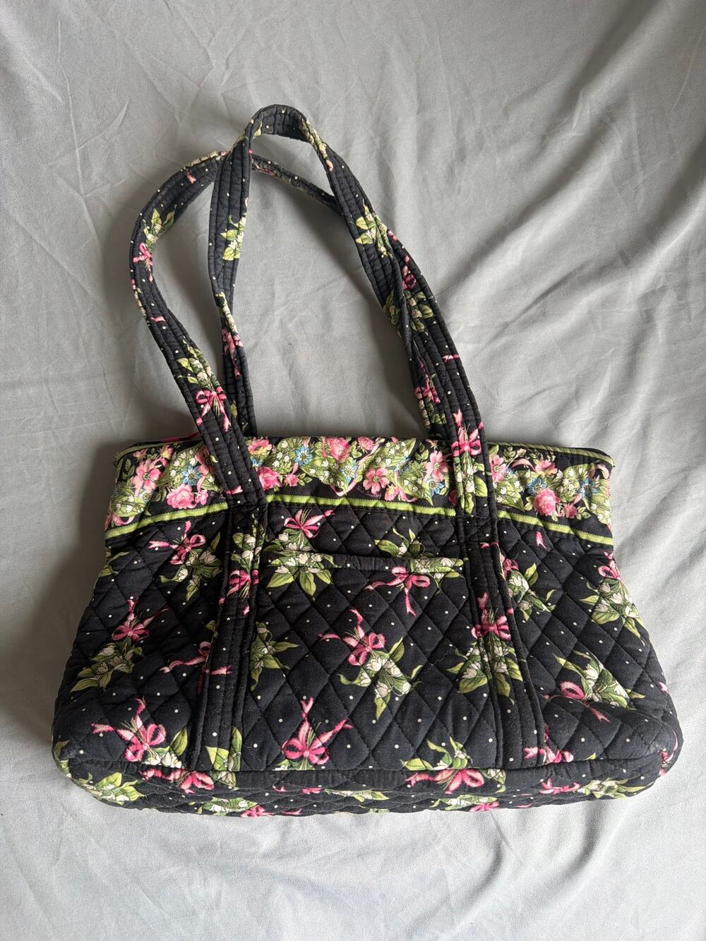 Vera Bradley Lilly of the Valley quilted purse